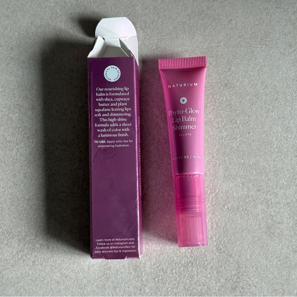 Naturium Phyto-Glow Lip Balm Shimmer Eclipse Pink Hydrating Gloss 10ml - Picture 3 of 3